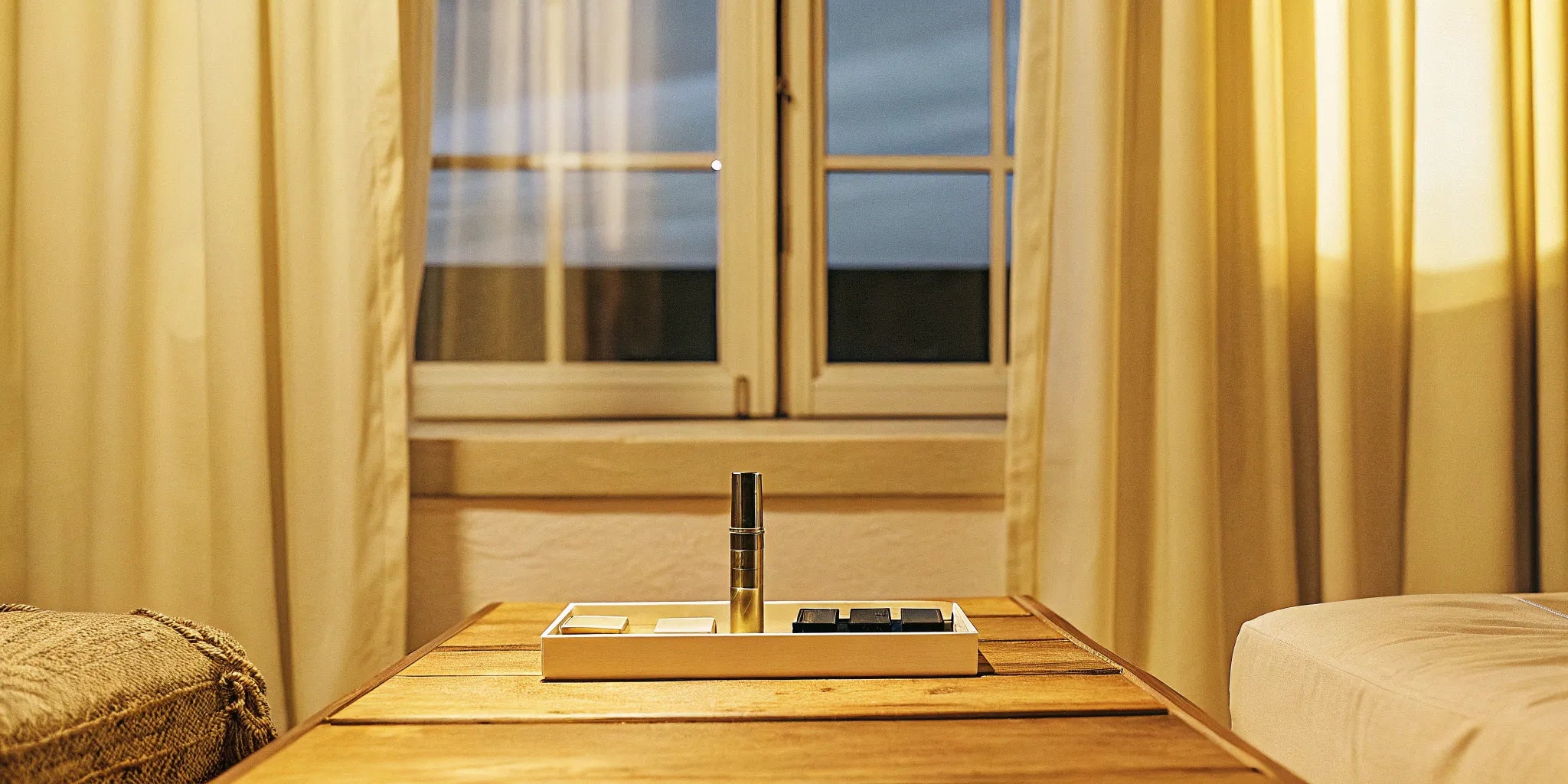 A high-quality live resin cart on a wooden table, showing what to look for when you buy.